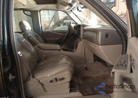 2004 Chevrolet Suburban 1500 Z71 from USA, damaged, VIN 3GNFK16TX4G233260